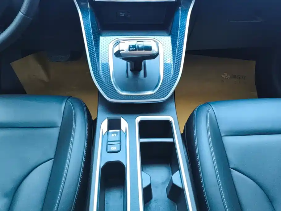 Haval M6 2023 — фото 16