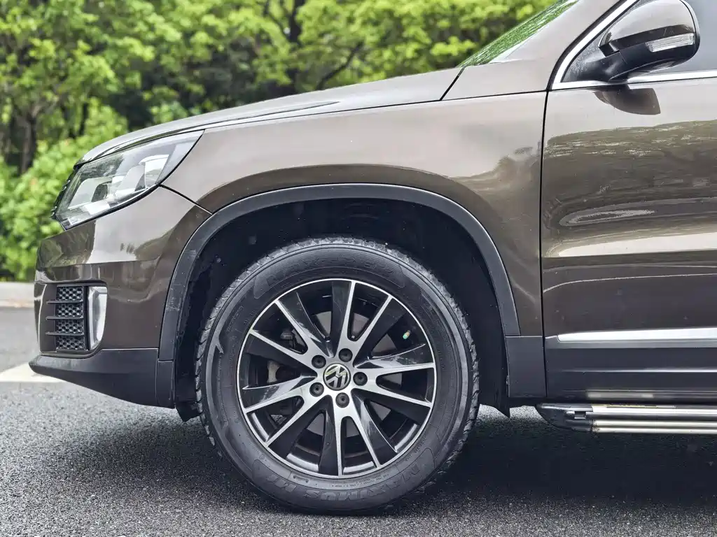 Volkswagen Tiguan 2015 — фото 10