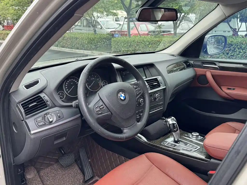 BMW X3 2013 — фото 4