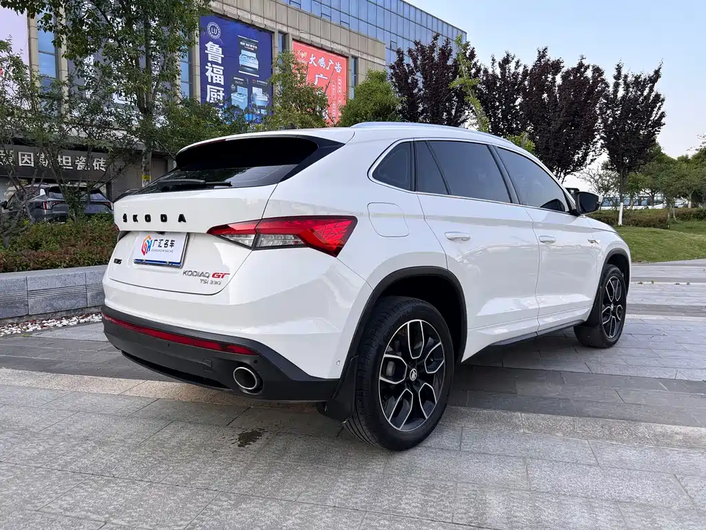Skoda Kodiaq GT 2021 — фото 8