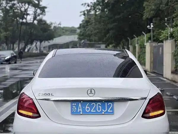 Mercedes-Benz C-Class 2018