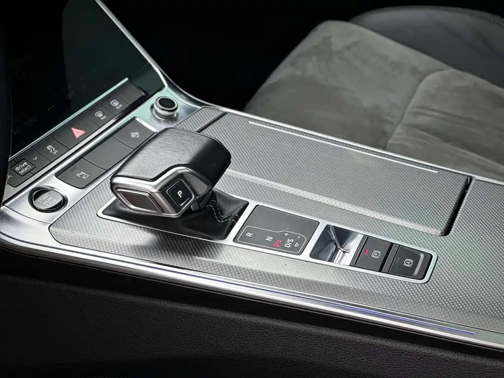 Audi A6L 2021 — фото 7