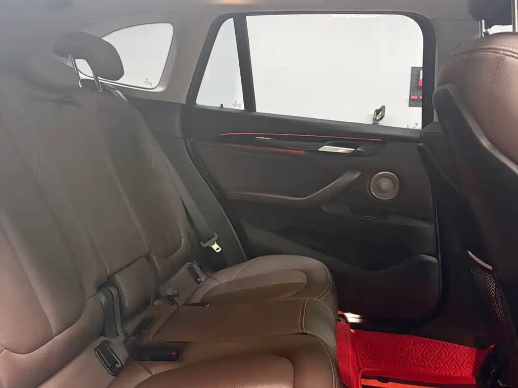 BMW X1 2022 — фото 13