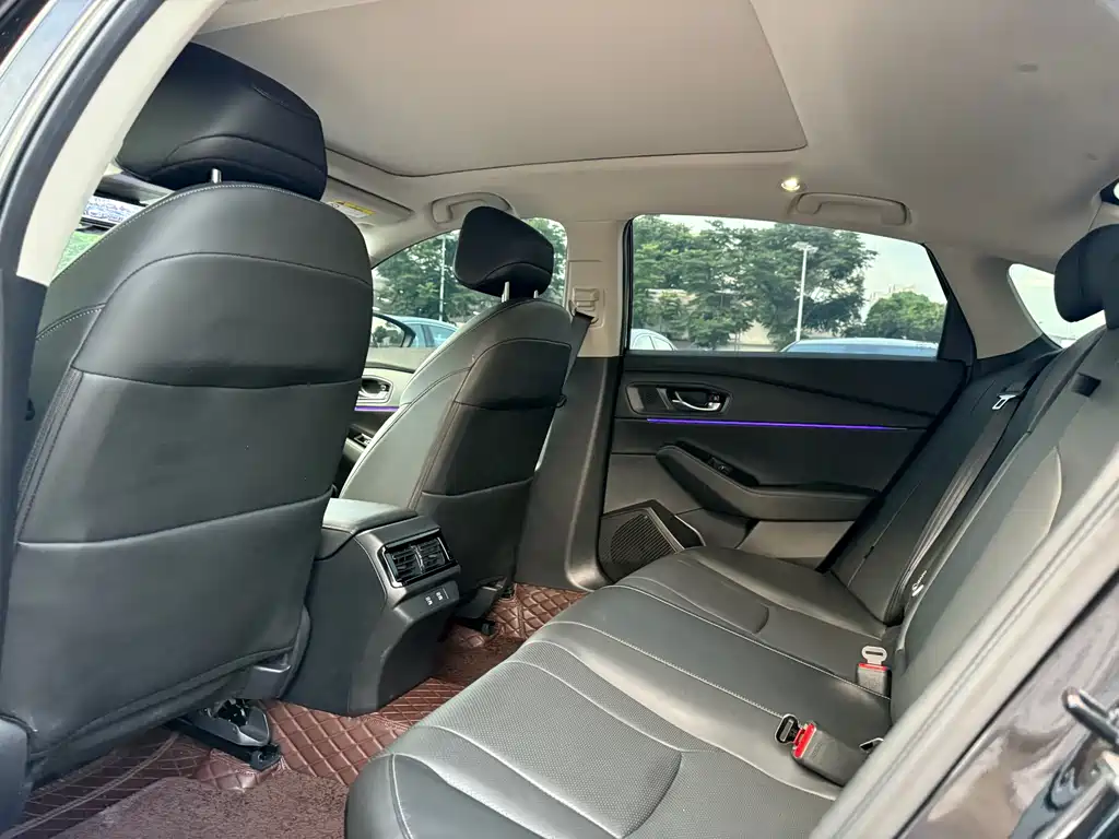 Honda Accord 2025 — фото 10