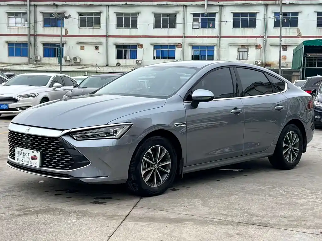 BYD Qin PLUS 2025 — фото 1