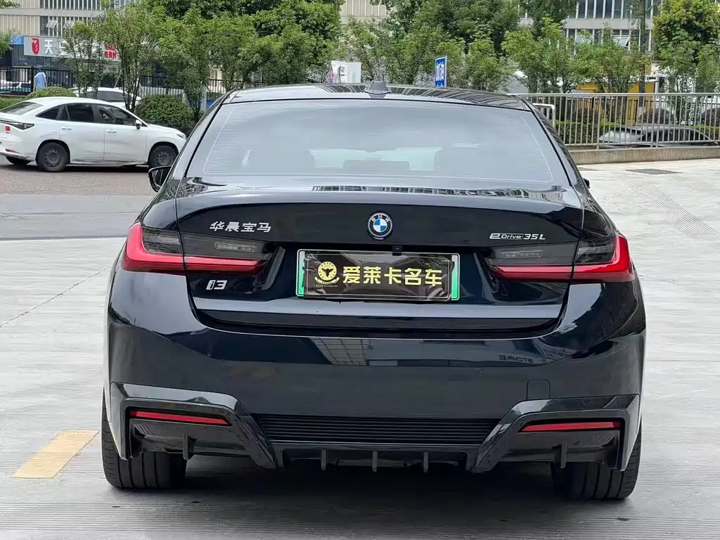 BMW i3 2023