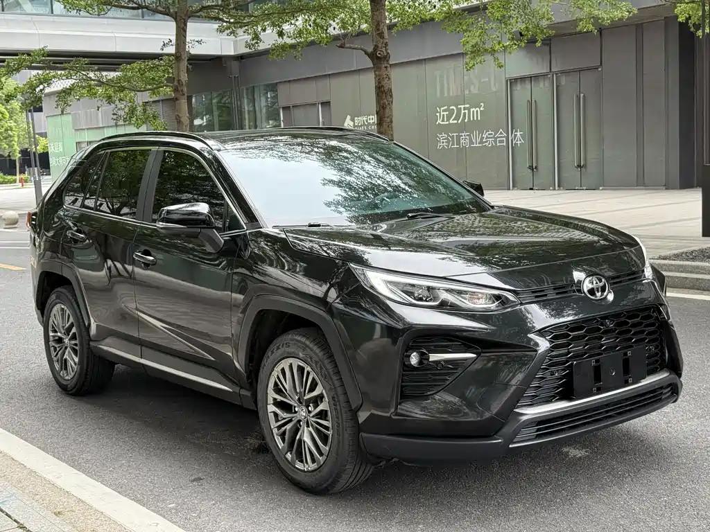 Toyota Wildlander 2023 — фото 3