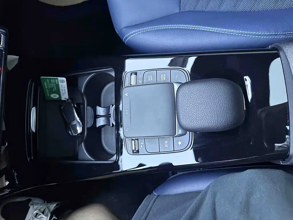 Mercedes-Benz A-Class 2023 — фото 14