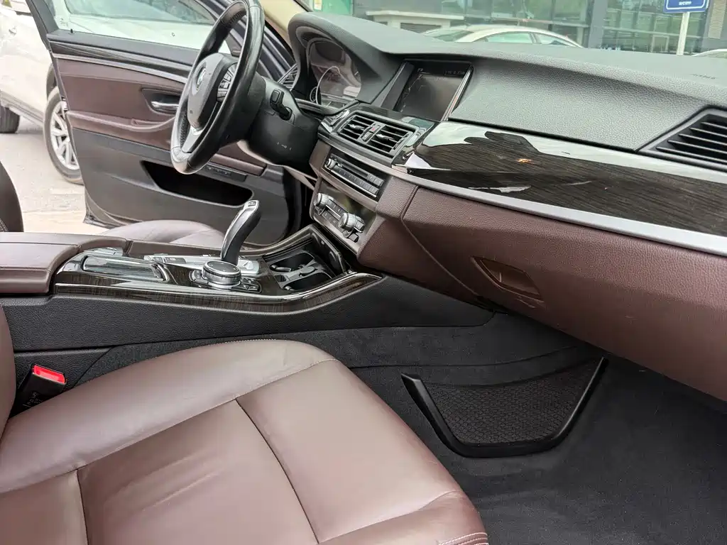 BMW 5 Series 2017
