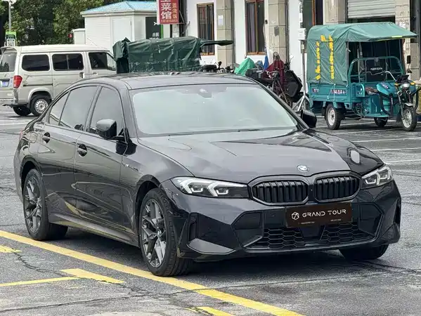 BMW 3 Series 2025