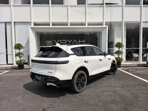 Voyah FREE 2025
