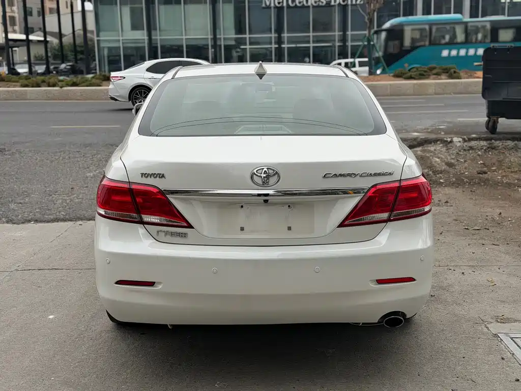 Toyota Camry 2014 — фото 17