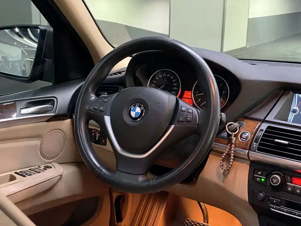 BMW X5 2013 — фото 15