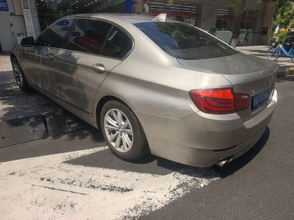 BMW 5 Series 2013 — фото 12
