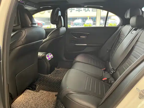 Mercedes-Benz C-Class 2021