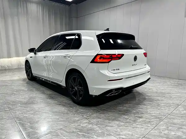 Volkswagen Golf 2023
