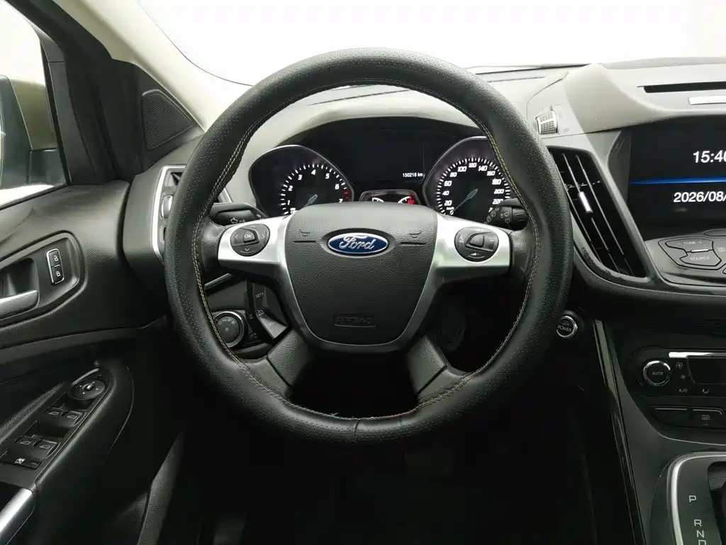 Ford Kuga 2014 — фото 11