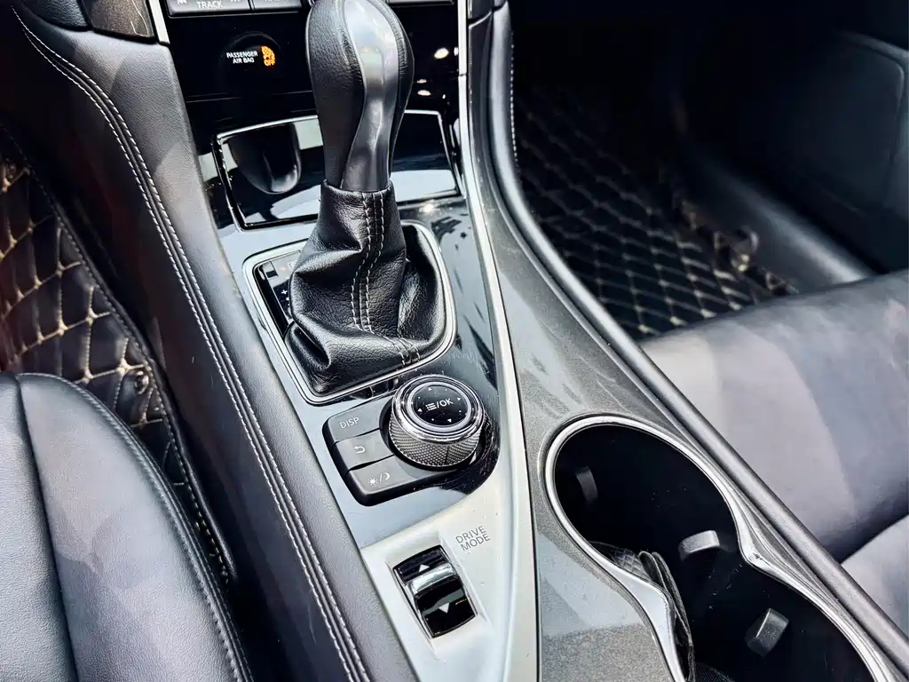Infiniti Q50L 2017 — фото 14