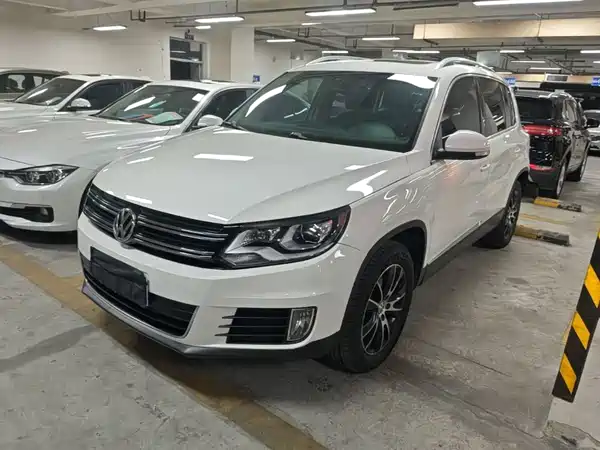Volkswagen Tiguan 2015