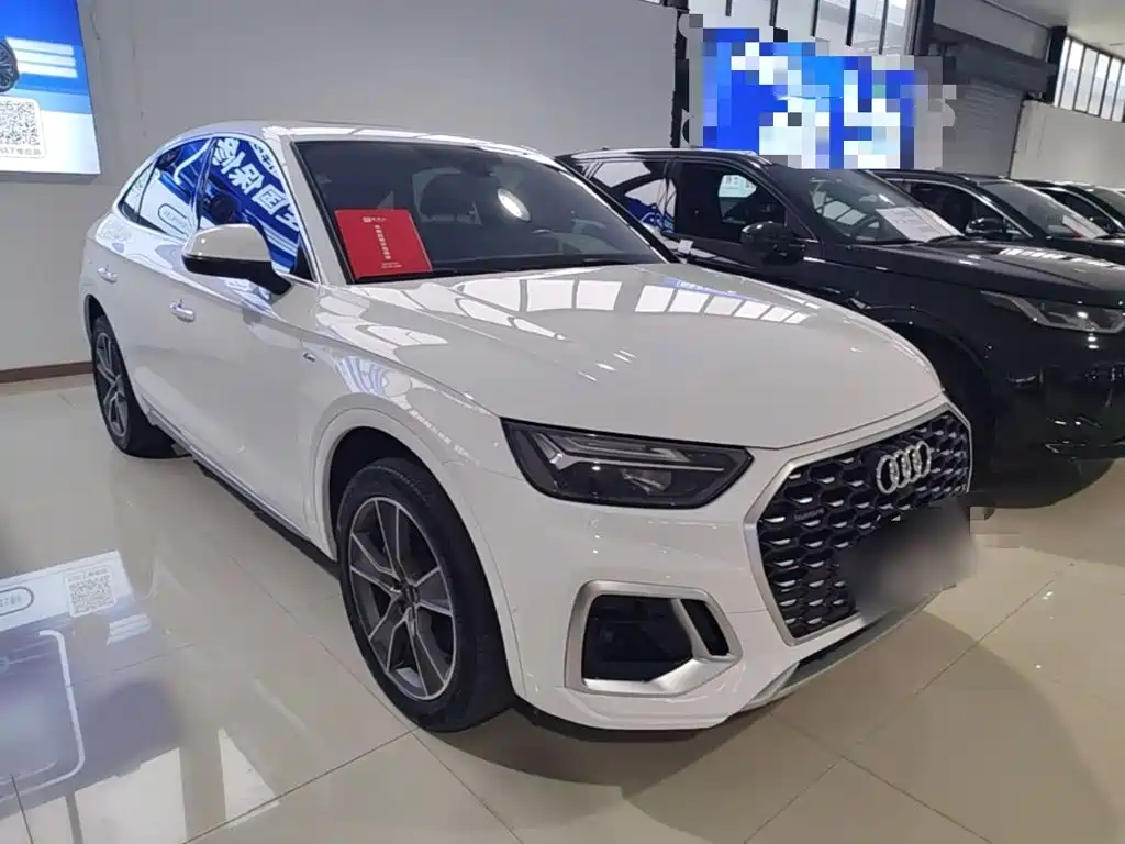 Audi Q5L Sportback 2022 — фото 4