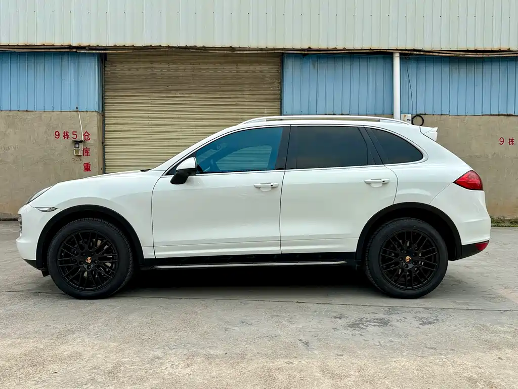 Porsche Cayenne 2015 — фото 4