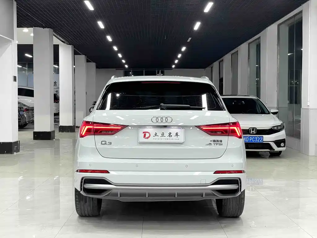 Audi Q3 2022 — фото 5
