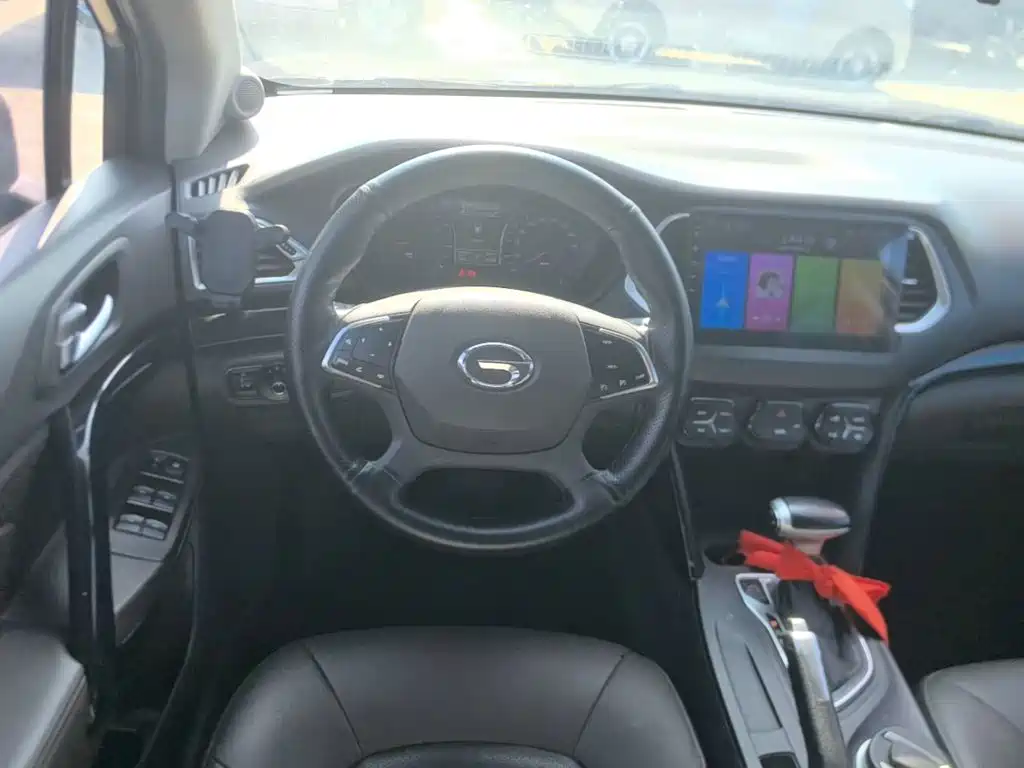GAC Motor Trumpchi GS4 2015 — фото 11