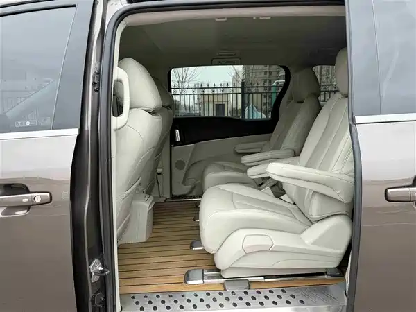 Buick GL8 2023