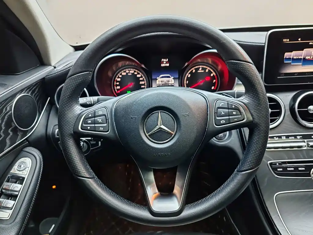 Mercedes-Benz C-Class 2017 — фото 13