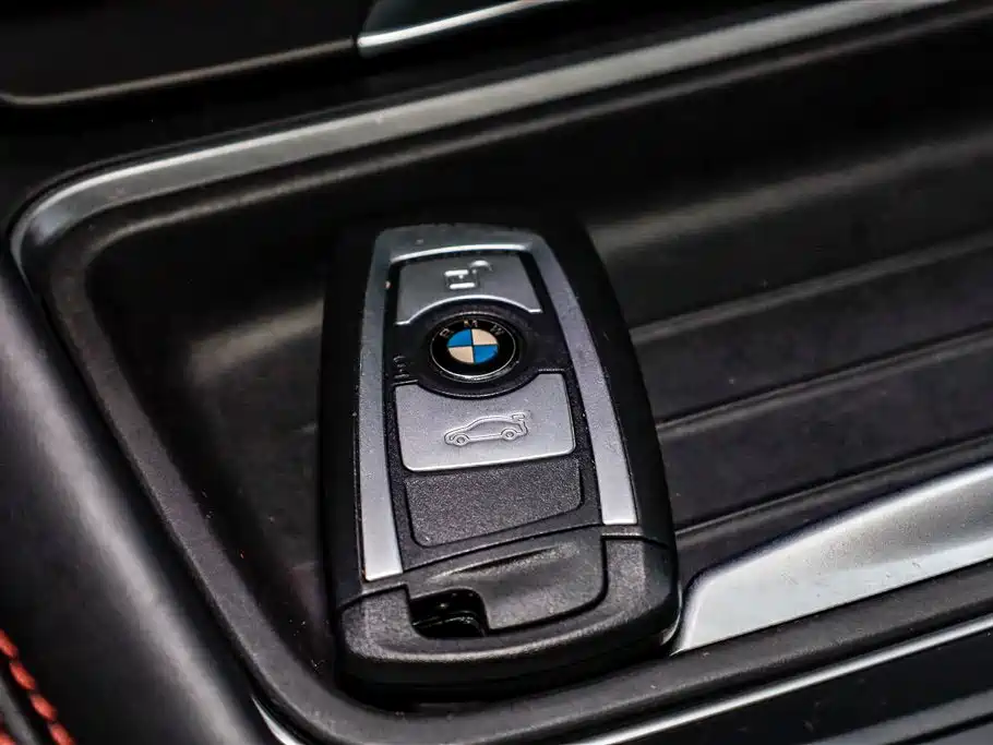 BMW M4 2019 — фото 17