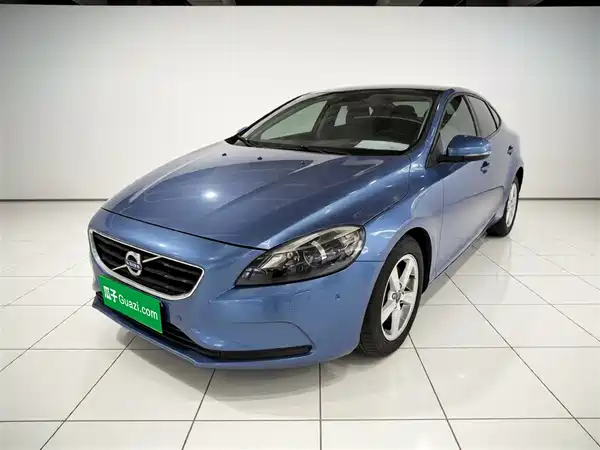 Volvo V40 2016