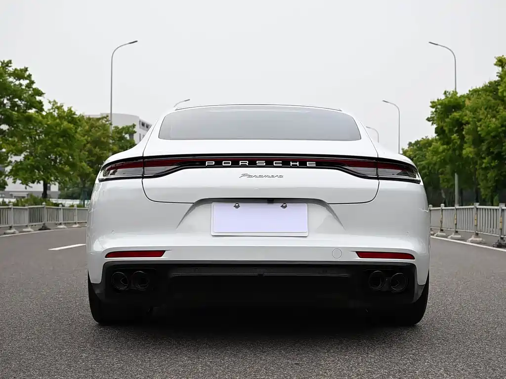 Porsche Panamera 2021 — фото 17