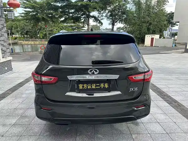 Infiniti JX 2014
