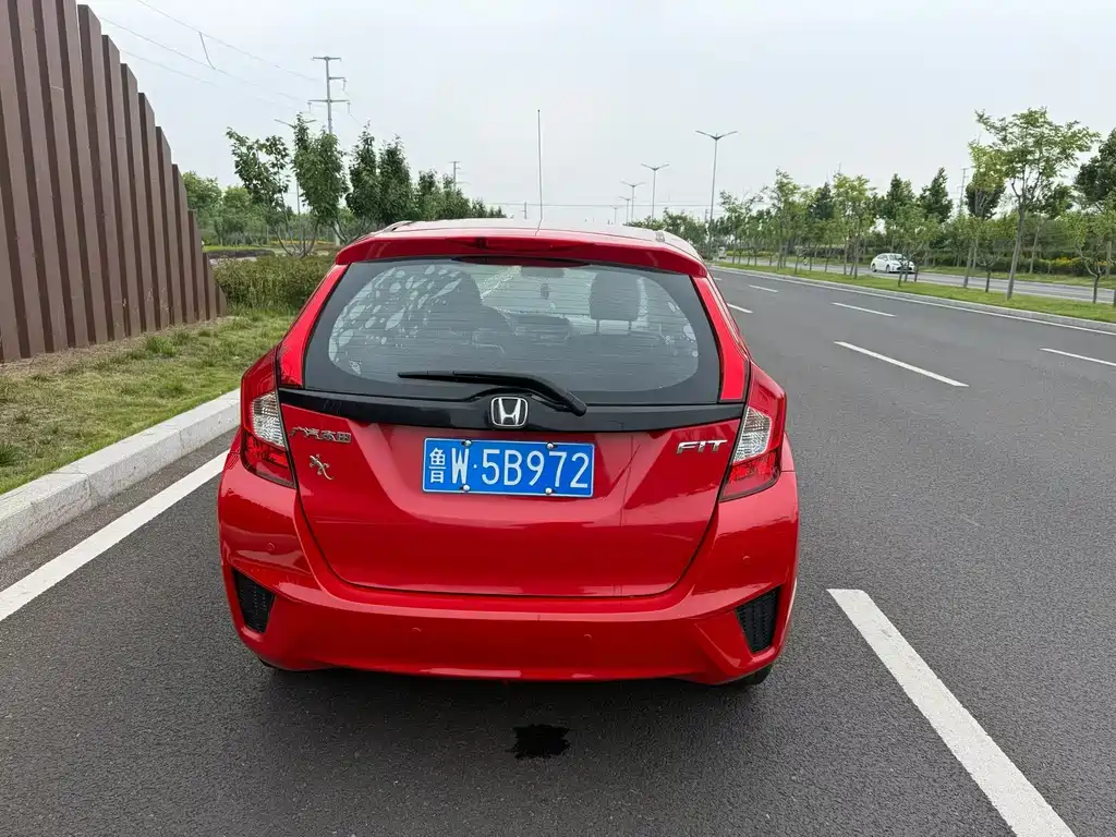 Honda Fit 2016 — фото 8