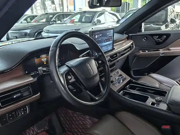 Lincoln Aviator 2021