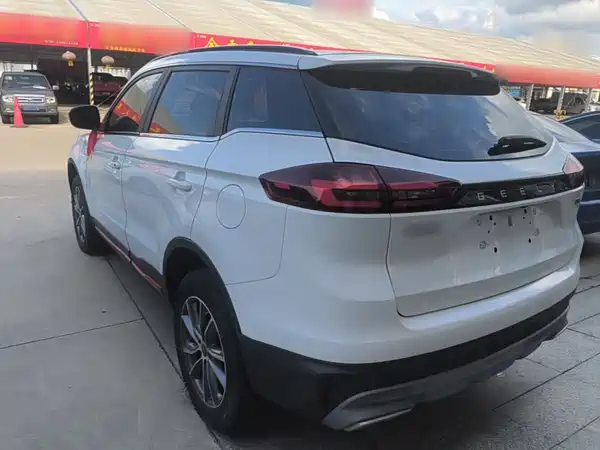 Geely Boyue 2021