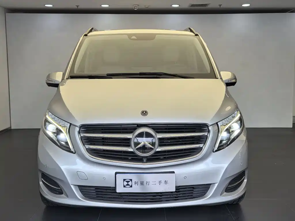 Mercedes-Benz V-Class 2020 — фото 2