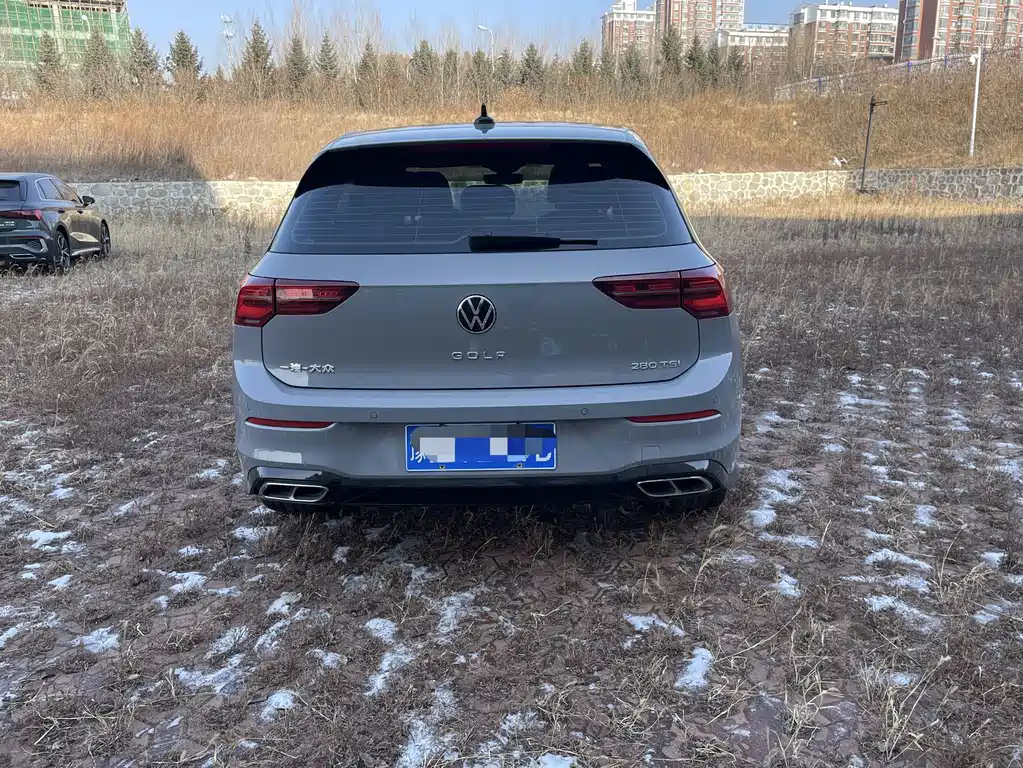 Volkswagen Golf 2024