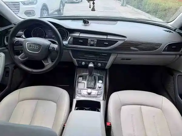 Audi A6L 2016