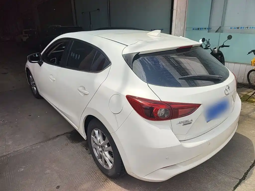 Mazda 3 Axela 2018