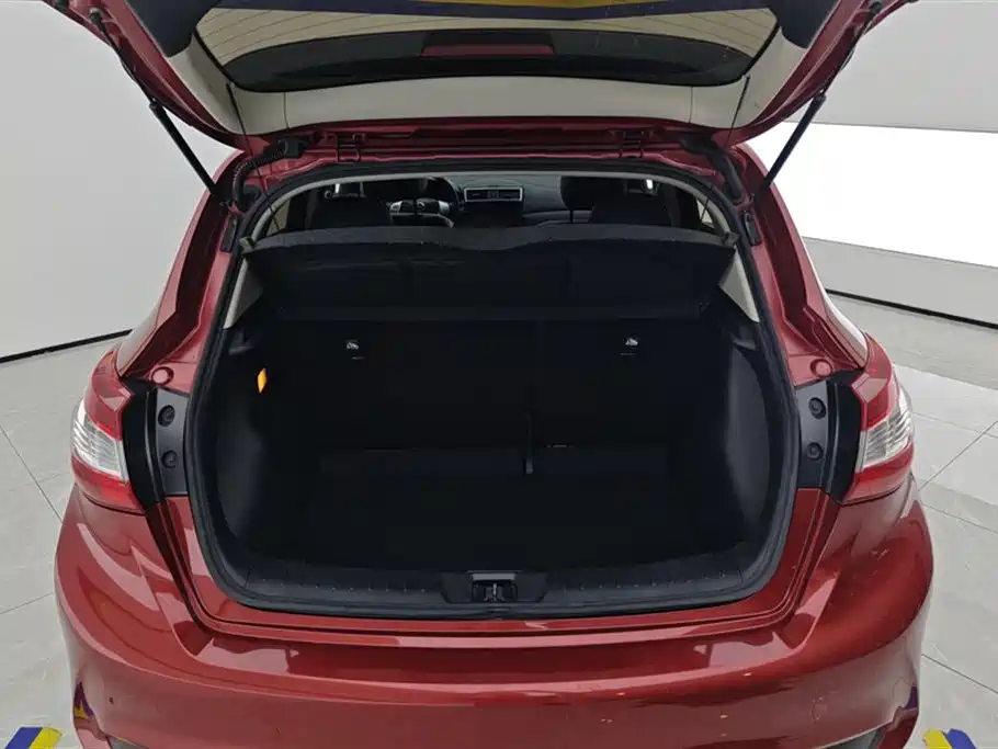 Nissan Tiida 2019