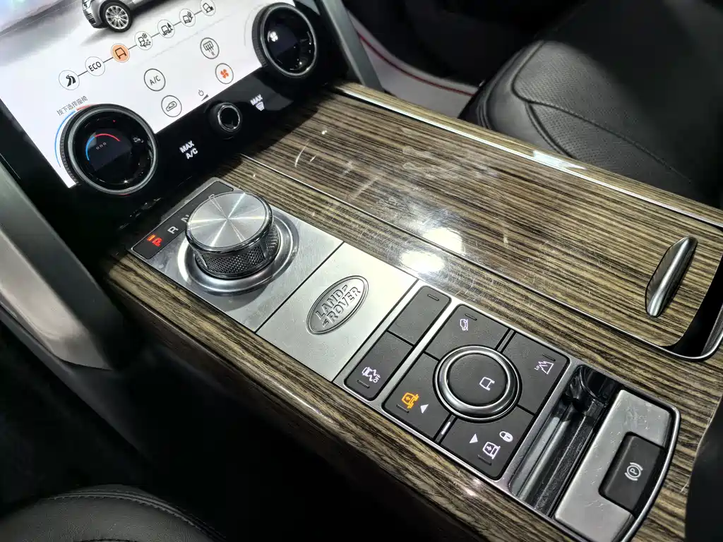 Land Rover Range Rover 2019 — фото 18