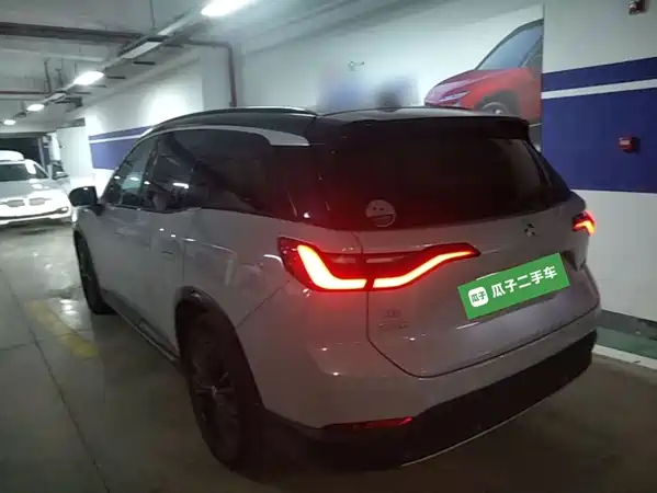NIO ES8 2019