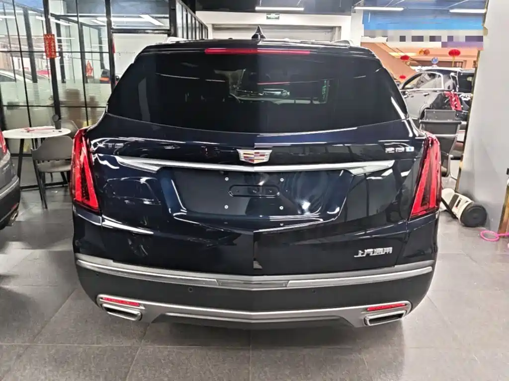 Cadillac XT5 2022 — фото 6