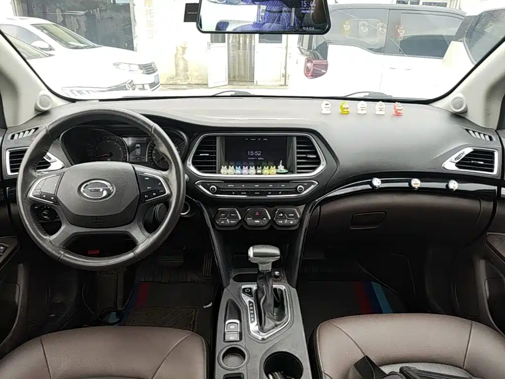 GAC Trumpchi GS4 2017 — фото 10