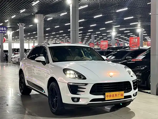 Porsche Macan 2016