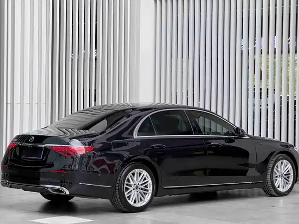 Mercedes-Benz S-Class 2023