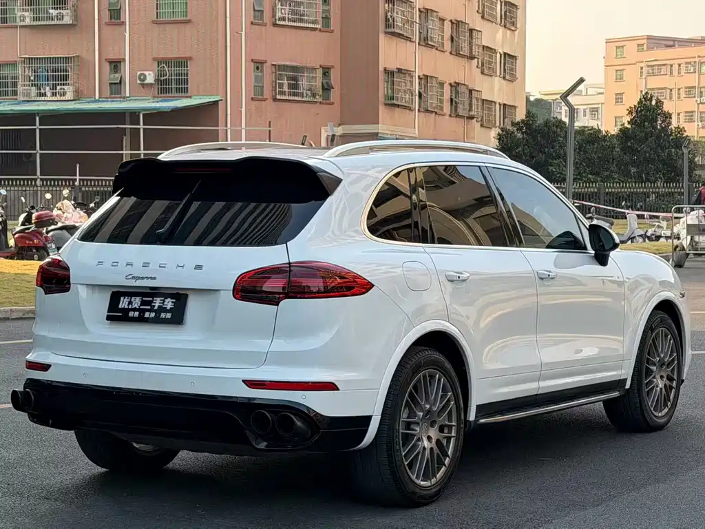 Porsche Cayenne 2013 — фото 9