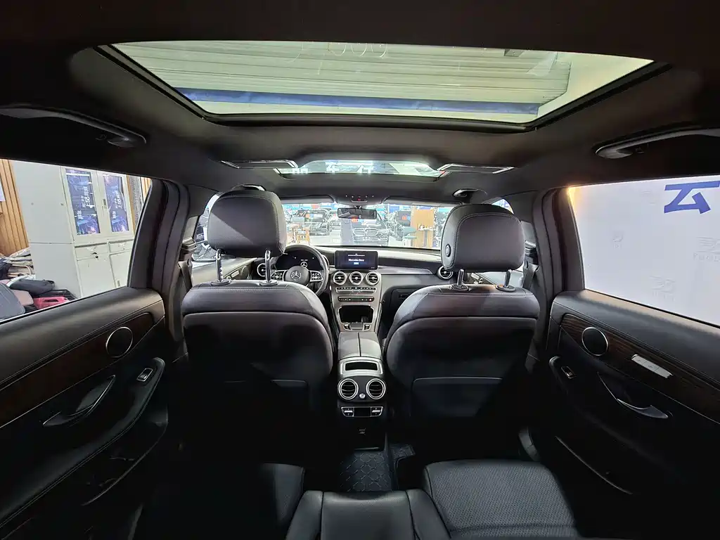 Mercedes-Benz GLC 2021 — фото 10