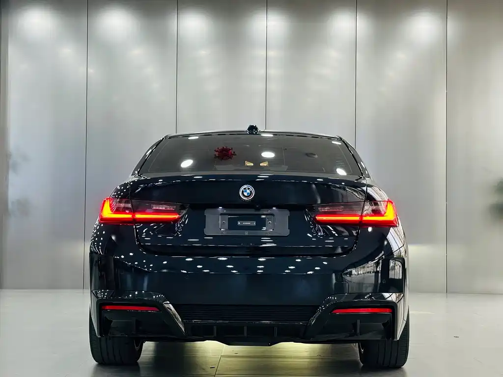 BMW i3 2024 — фото 8